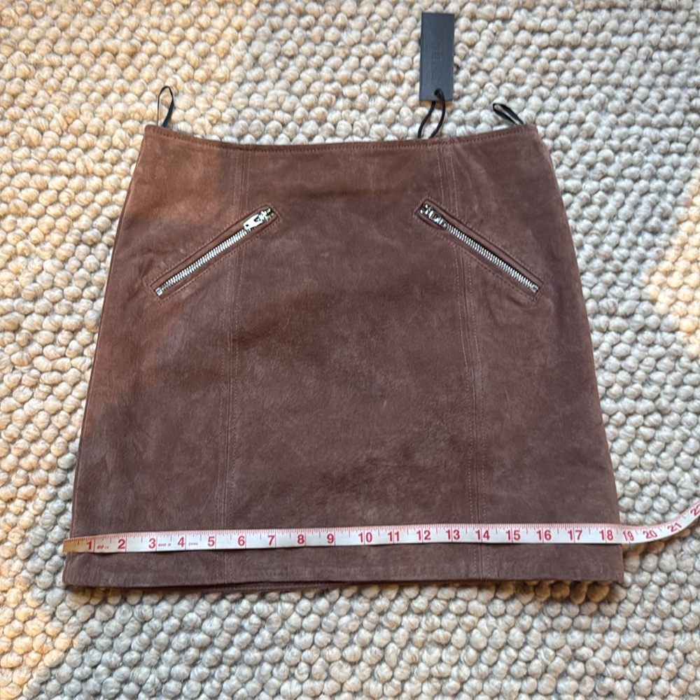 Blank NYC Women's Tan Suede skirt - Picture 6 of 6